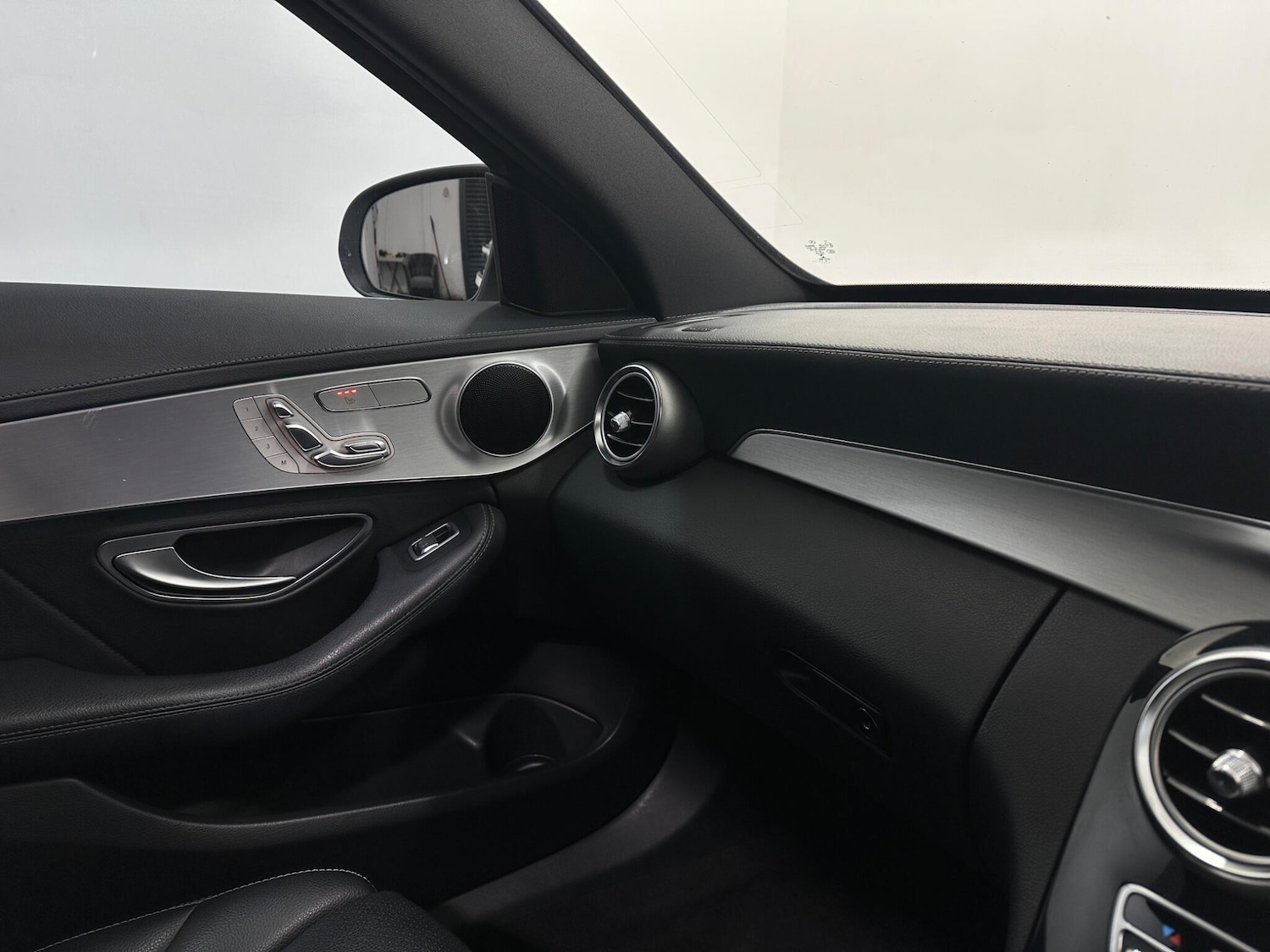 Used Mercedes-Benz C Class 2014 for sale - 77156285: Photo 26