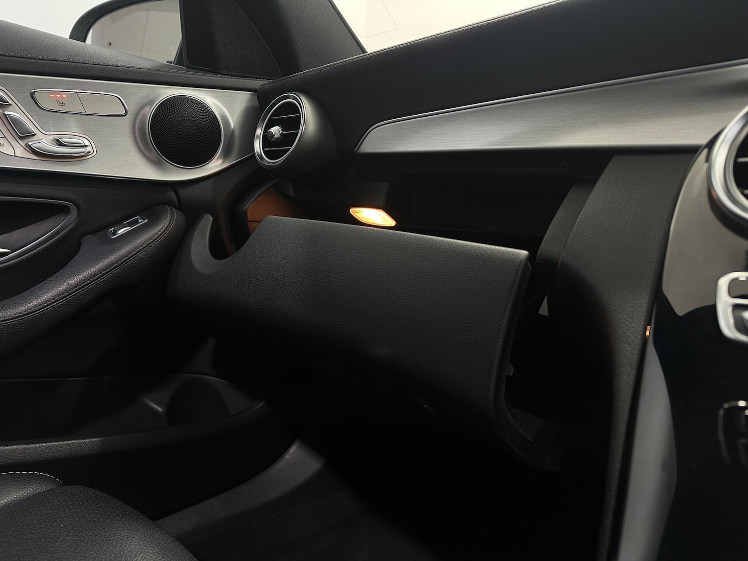 Used Mercedes-Benz C Class 2014 for sale - 77156285: Photo 27