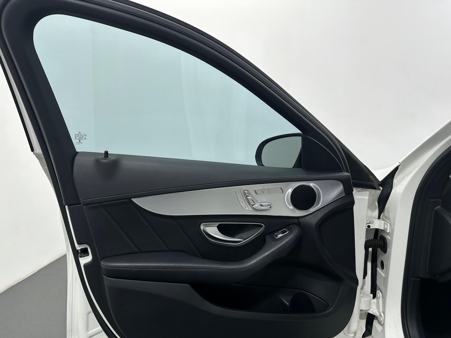 Used Mercedes-Benz C Class 2014 for sale - 77156285: Photo 37