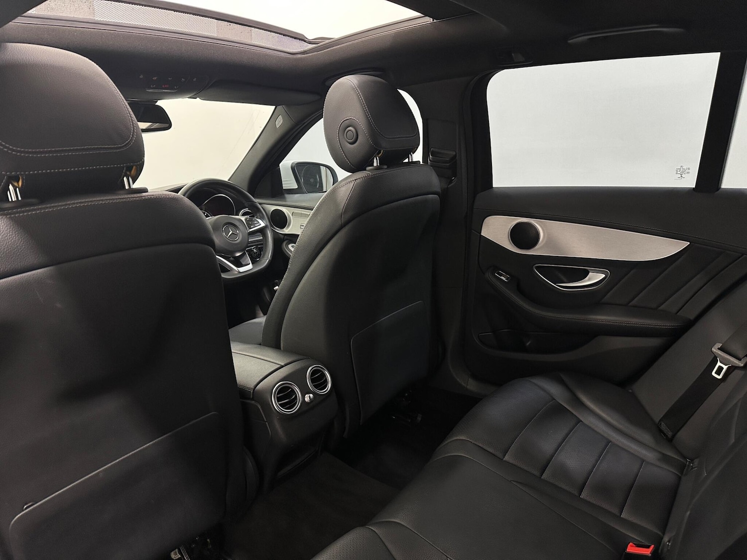 Used Mercedes-Benz C Class 2014 for sale - 77156285: Photo 38