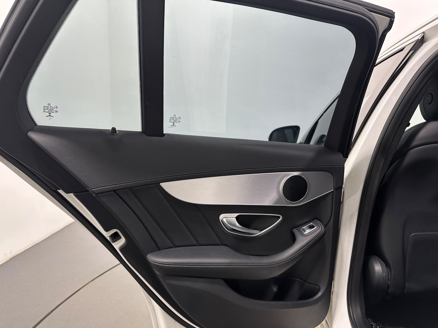 Used Mercedes-Benz C Class 2014 for sale - 77156285: Photo 40