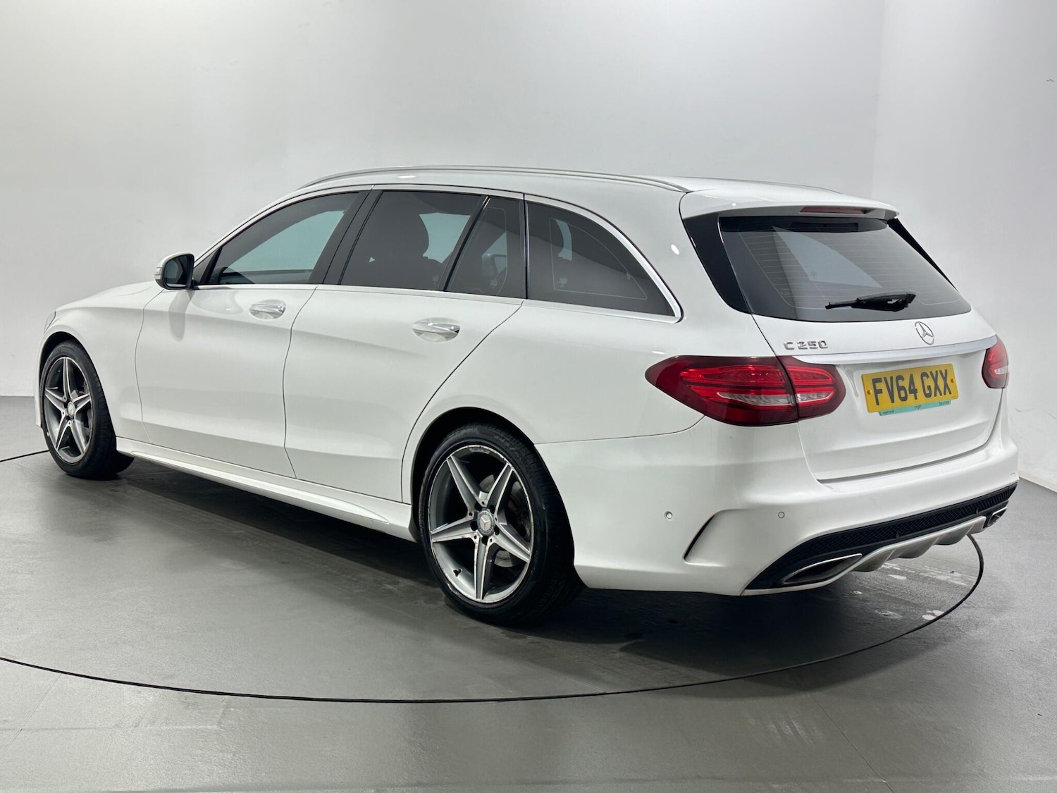 Used Mercedes-Benz C Class 2014 for sale - 77156285: Photo 6