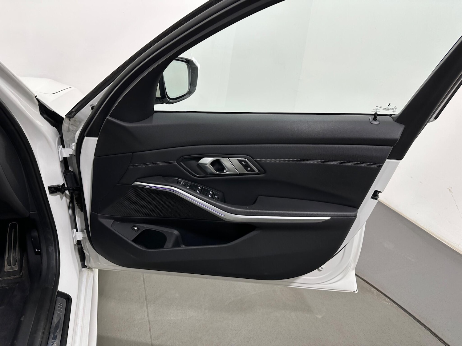 Used BMW 3 Series for sale - 78034106: Photo 36