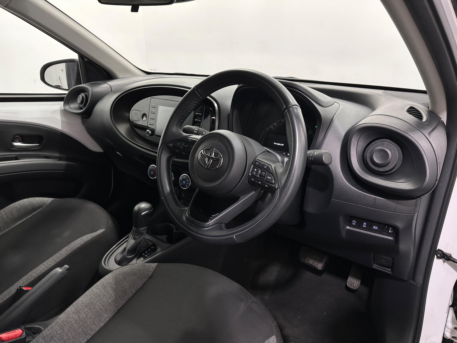 Used Toyota Aygo X 2022 for sale - 77315345: Photo 10