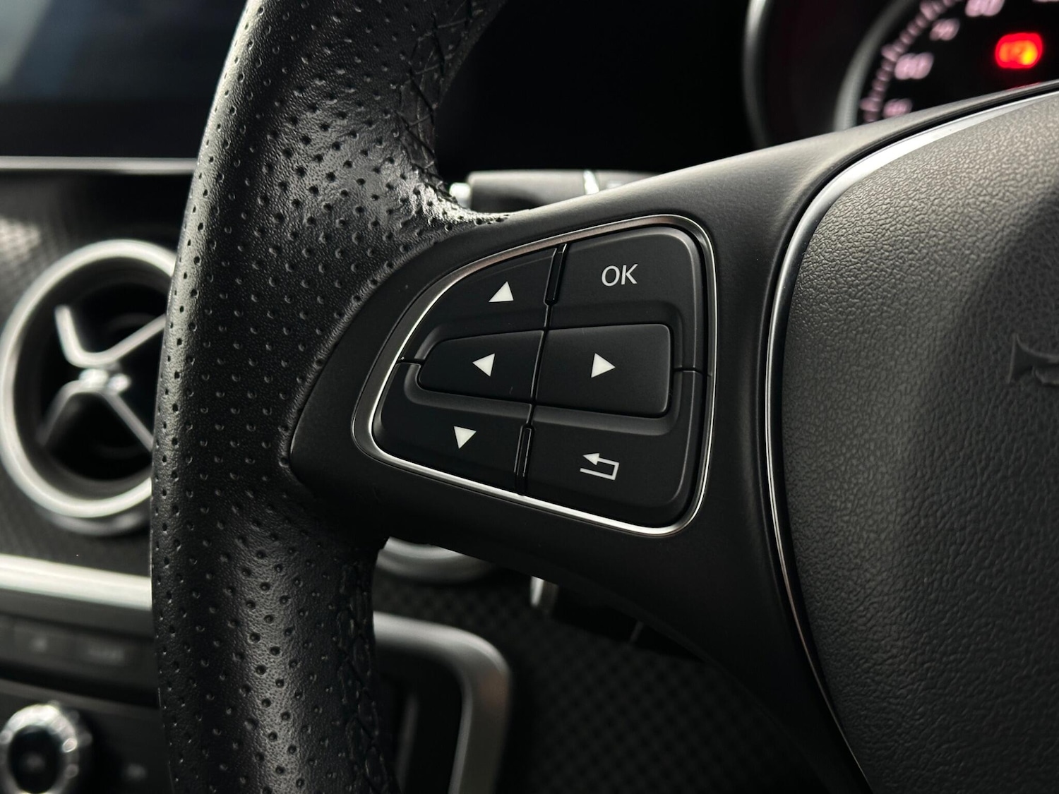 Used Mercedes-Benz A-Class 2016 for sale - 76991614: Photo 13