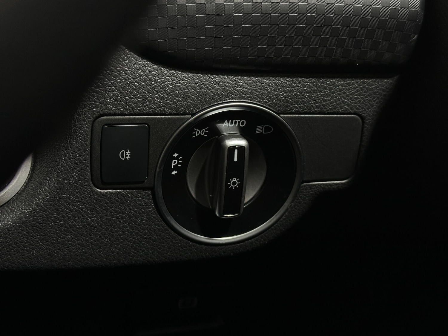 Used Mercedes-Benz A-Class 2016 for sale - 76991614: Photo 16