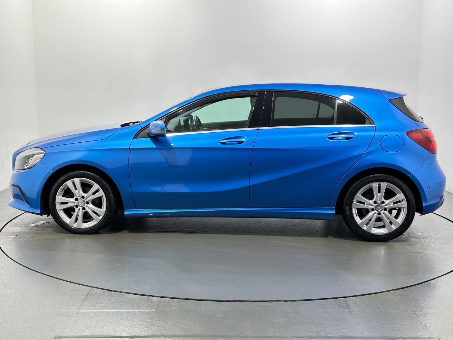 Used Mercedes-Benz A-Class 2016 for sale - 76991614: Photo 5