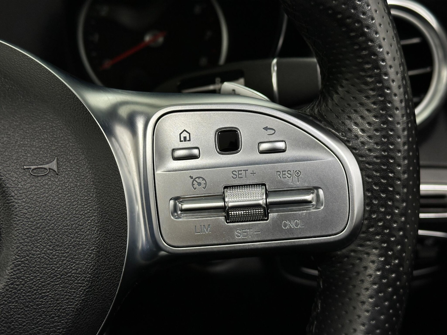 Used Mercedes-Benz C Class 2019 for sale - 77611557: Photo 16