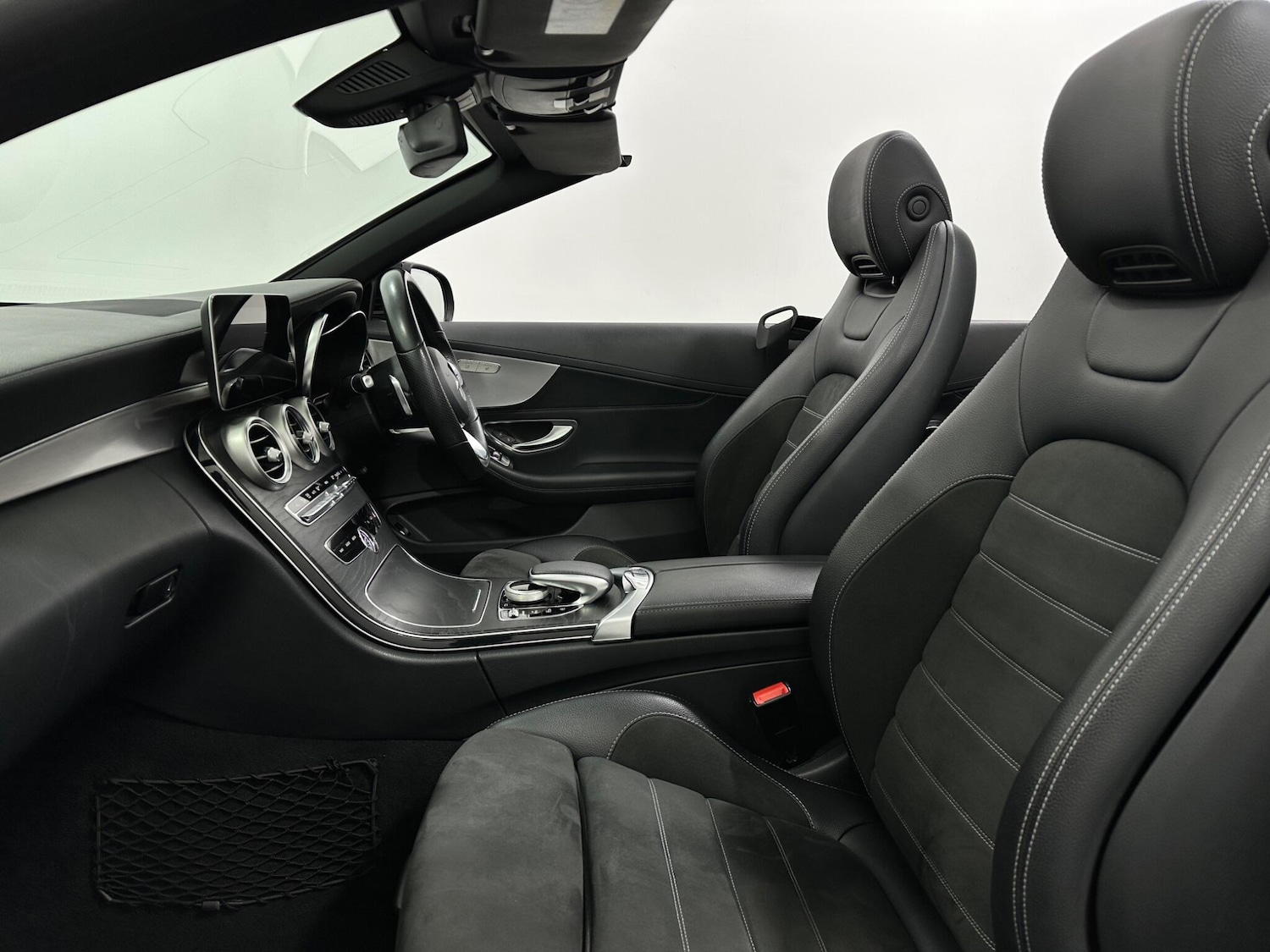 Used Mercedes-Benz C Class 2019 for sale - 77611557: Photo 35