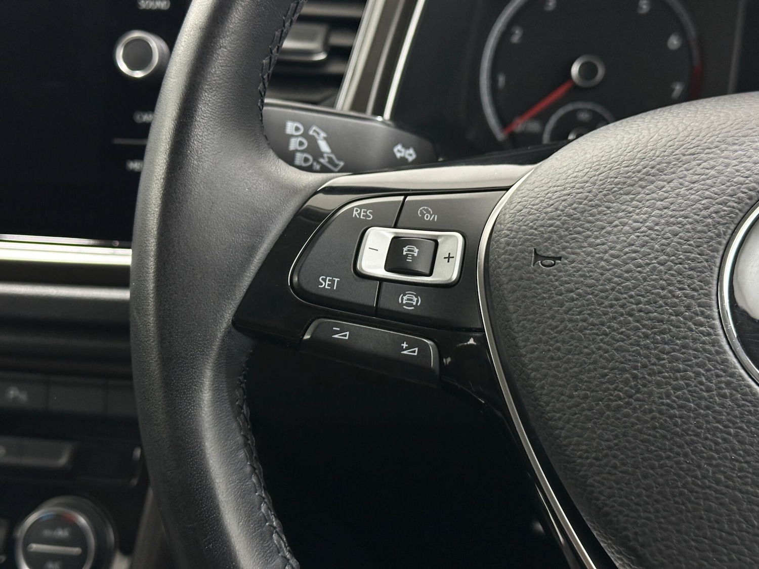 Used Volkswagen T-Roc 2020 for sale - 76878671: Photo 14