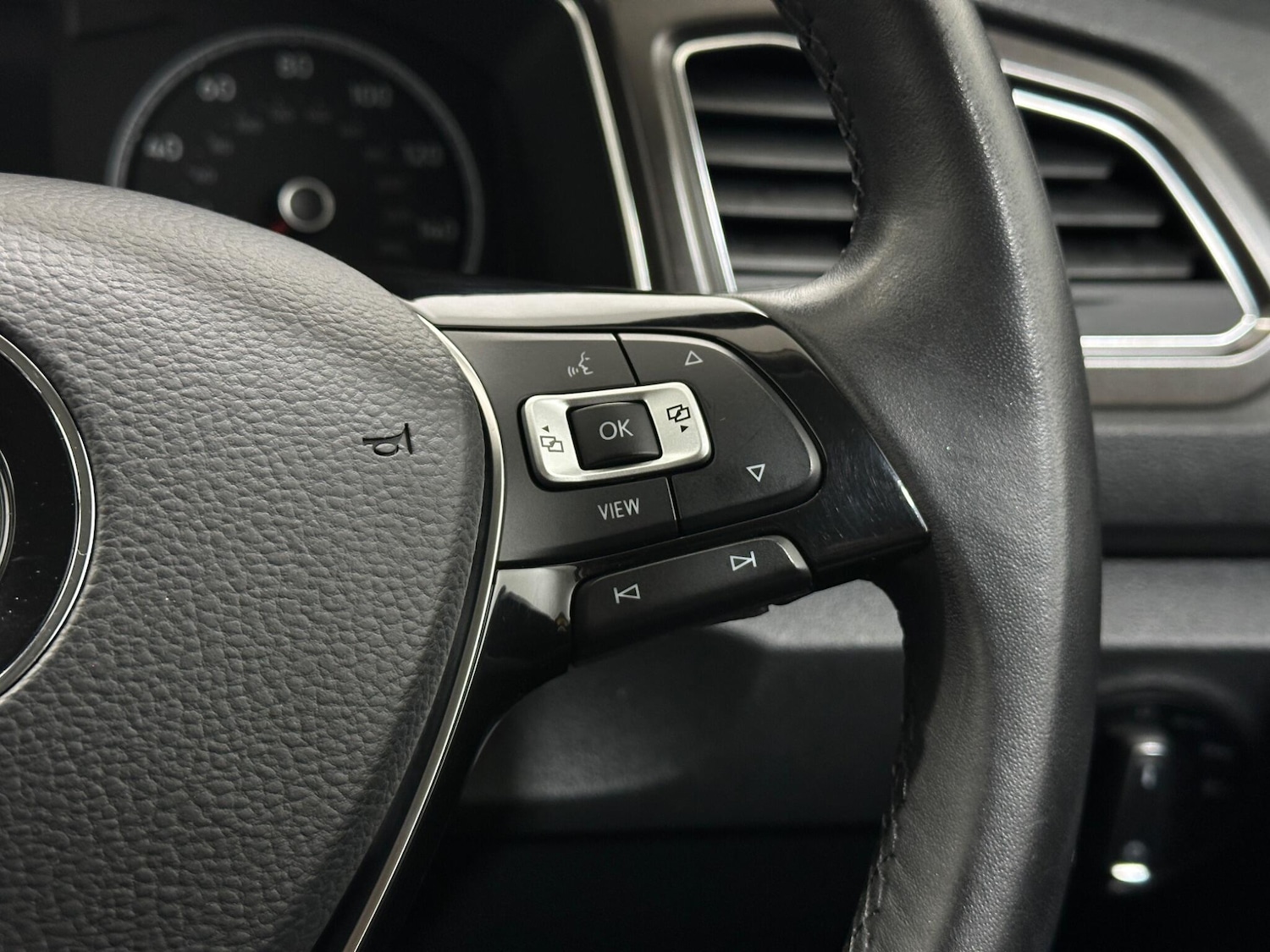 Used Volkswagen T-Roc 2020 for sale - 76878671: Photo 15