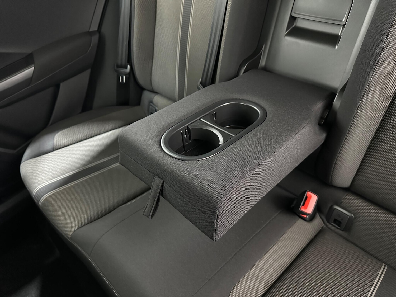 Used Volkswagen T-Roc 2020 for sale - 76878671: Photo 35