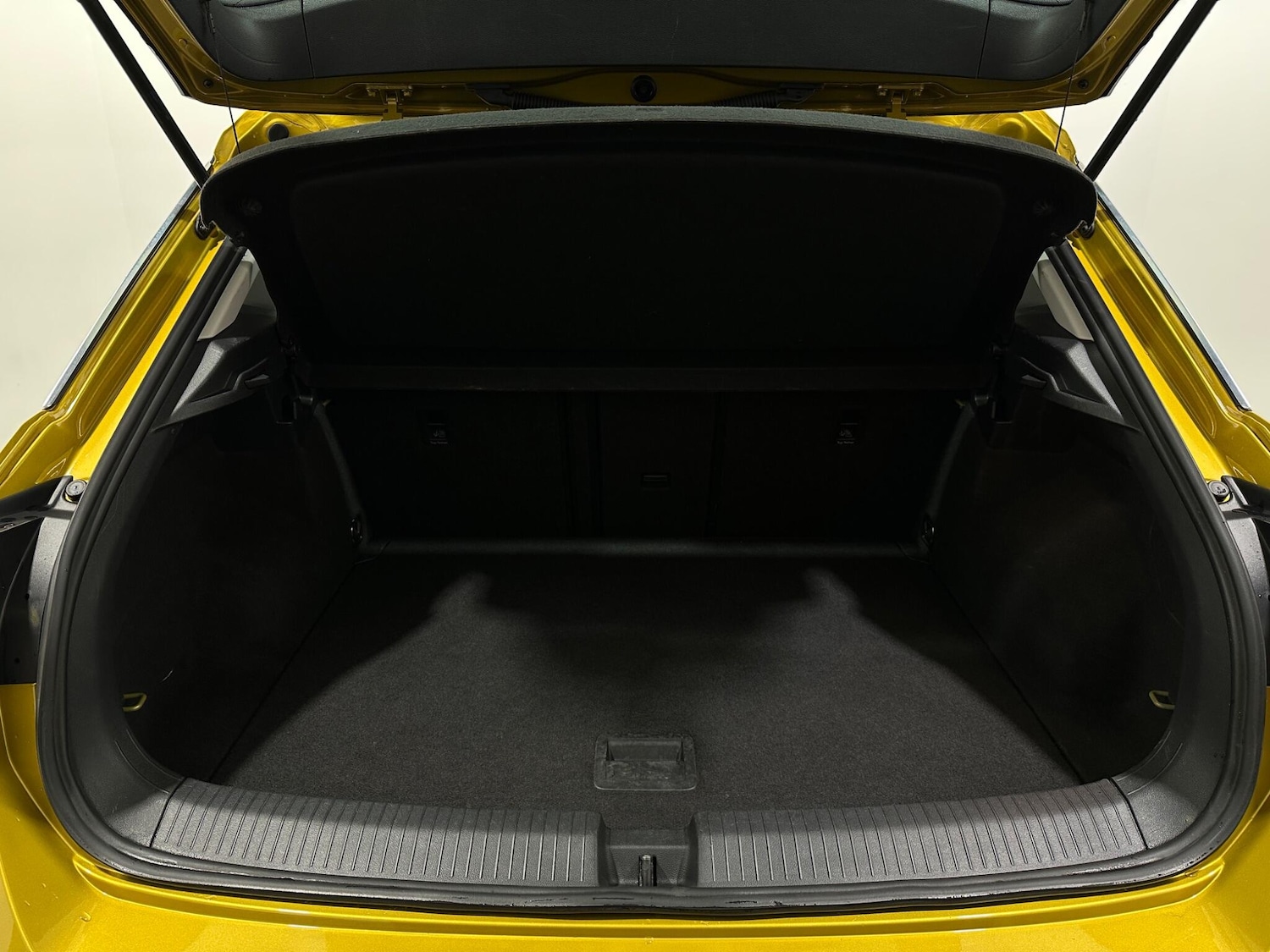 Used Volkswagen T-Roc 2020 for sale - 76878671: Photo 44