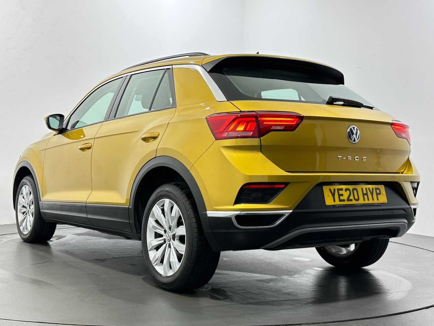 Used Volkswagen T-Roc 2020 for sale - 76878671: Photo 46