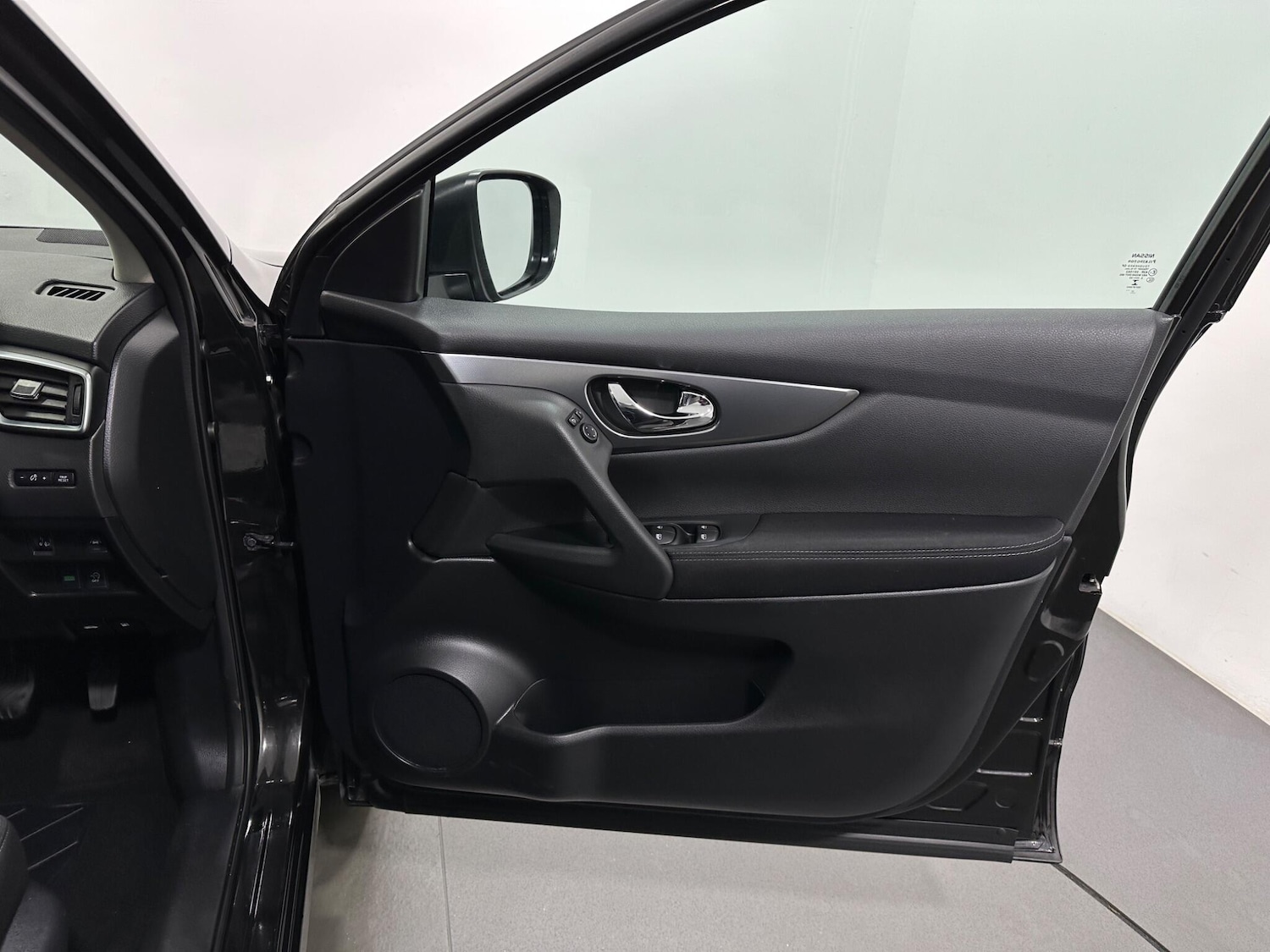 Used Nissan Qashqai 2018 for sale - 76878532: Photo 30