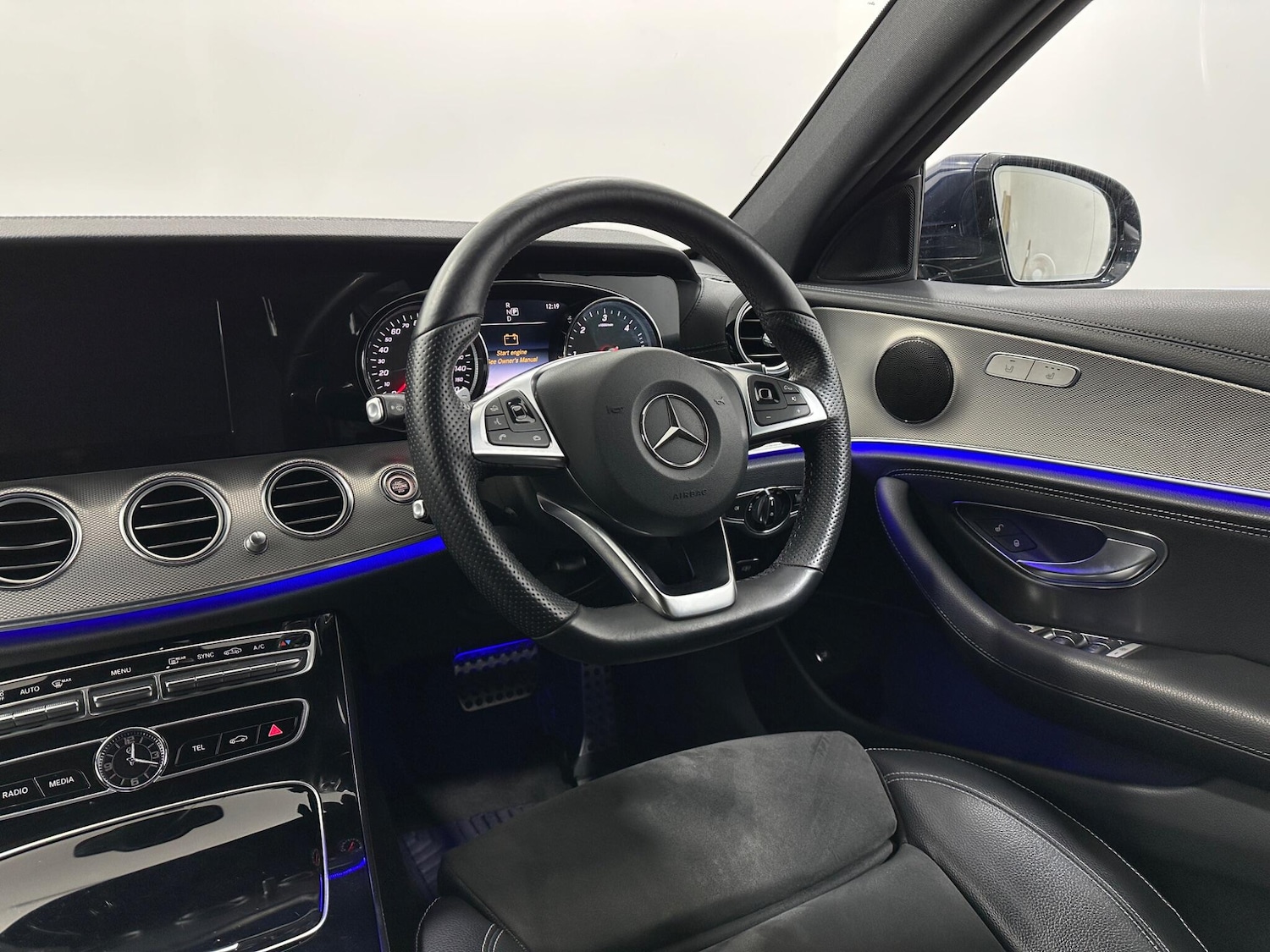 Used Mercedes-Benz E Class 2017 for sale - 77550190: Photo 11