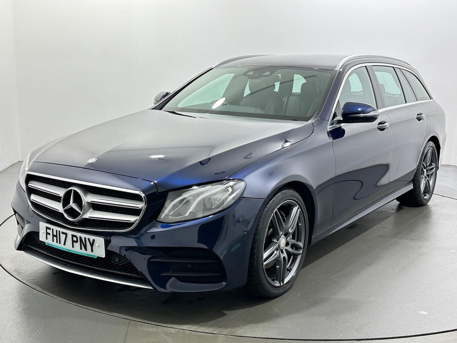 Used Mercedes-Benz E Class 2017 for sale - 77550190: Photo 4