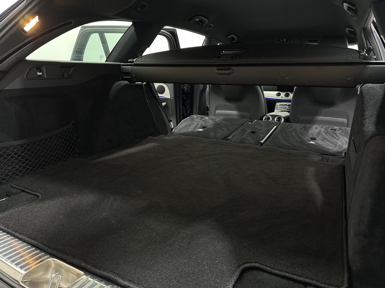 Used Mercedes-Benz E Class 2017 for sale - 77550190: Photo 44