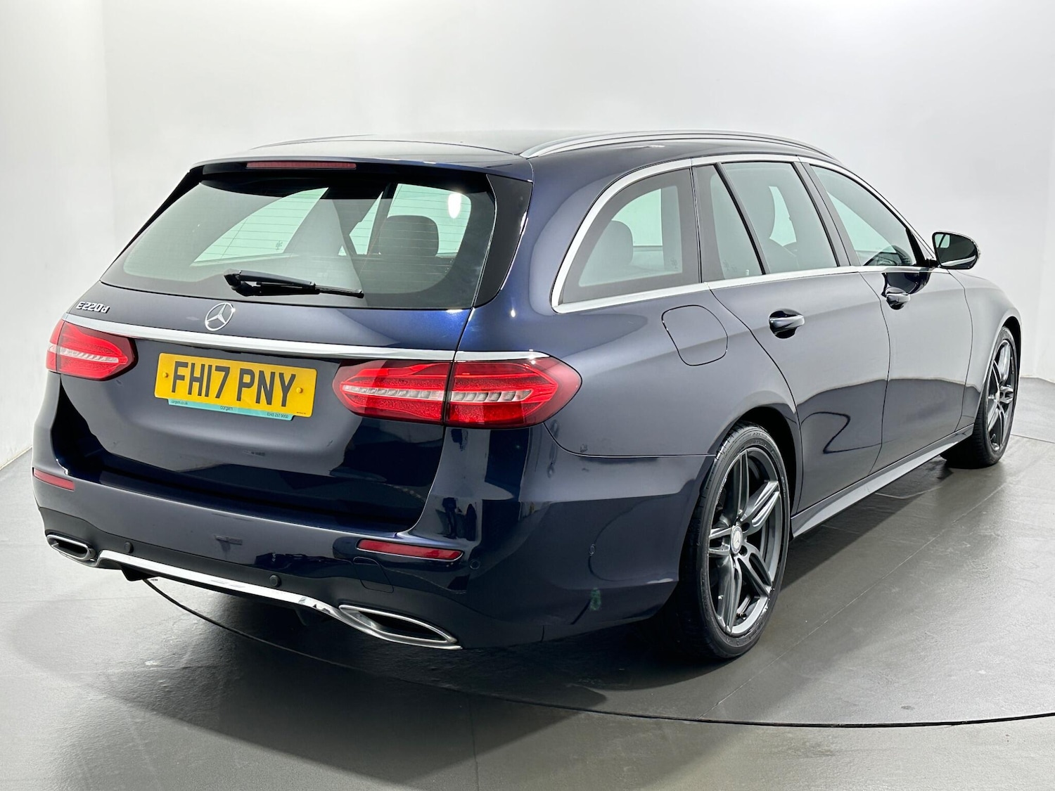 Used Mercedes-Benz E Class 2017 for sale - 77550190: Photo 8