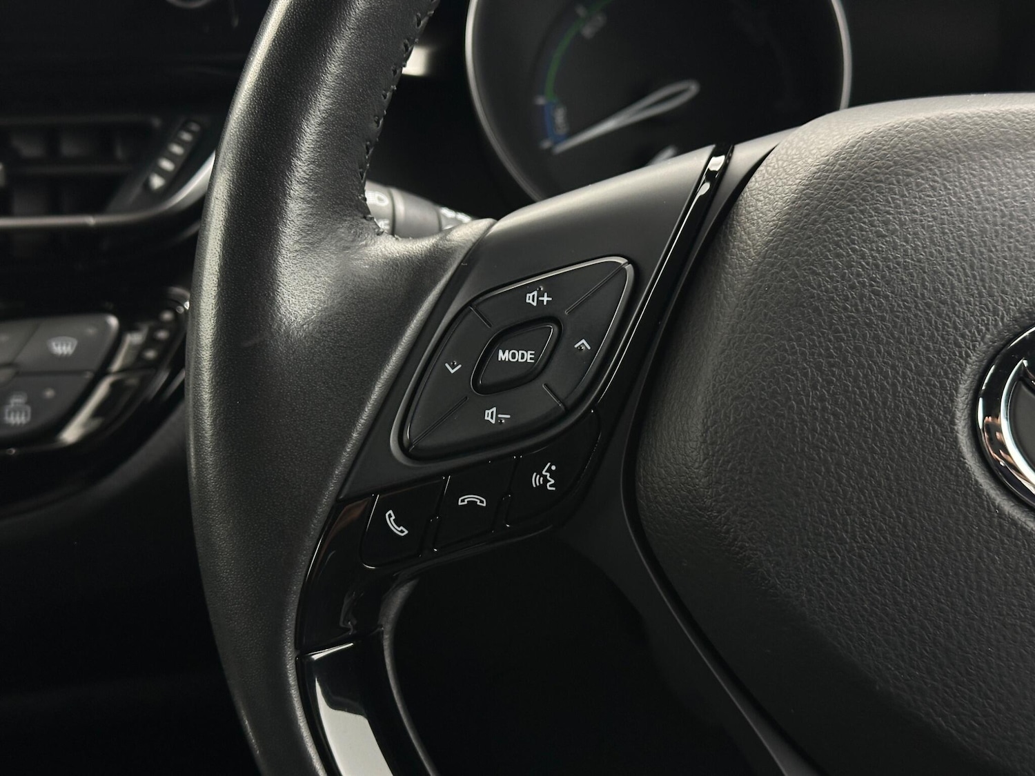 Used Toyota C-HR 2021 for sale - 78047439: Photo 15