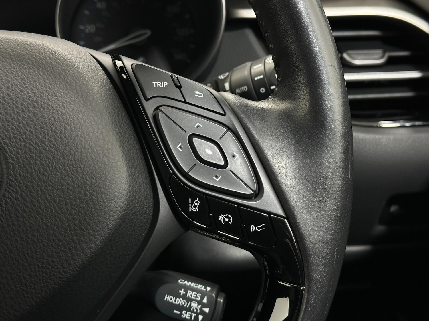 Used Toyota C-HR 2021 for sale - 78047439: Photo 16