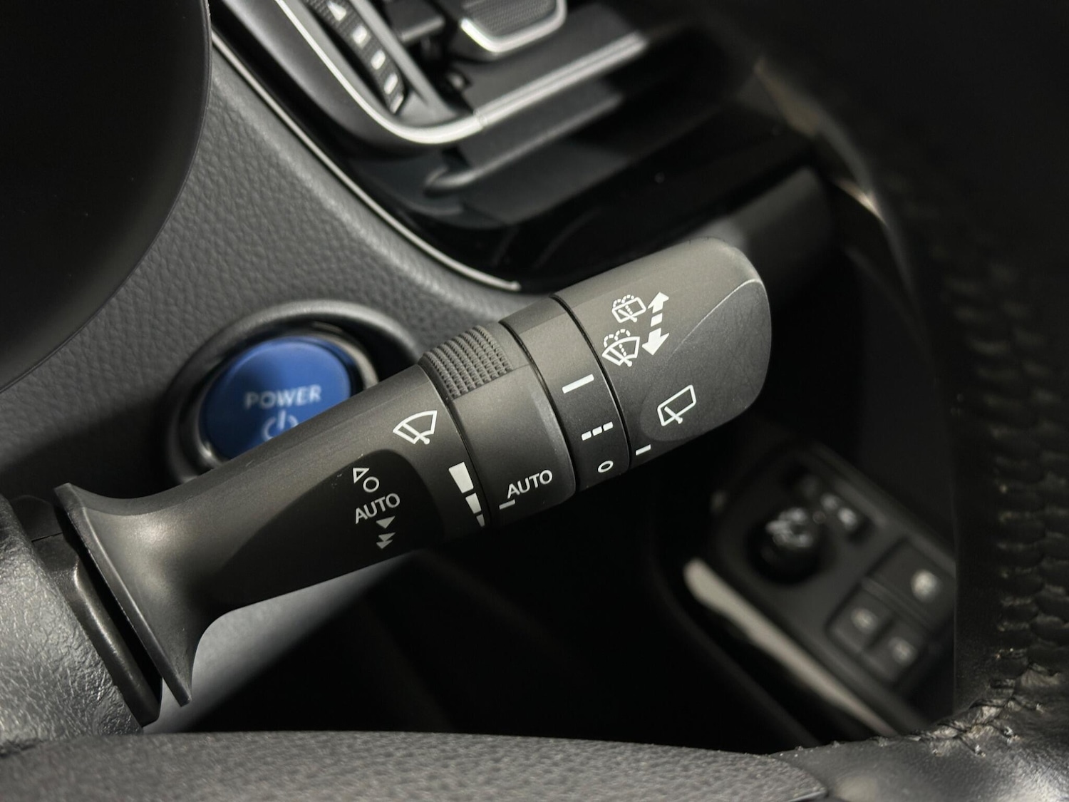 Used Toyota C-HR 2021 for sale - 78047439: Photo 17