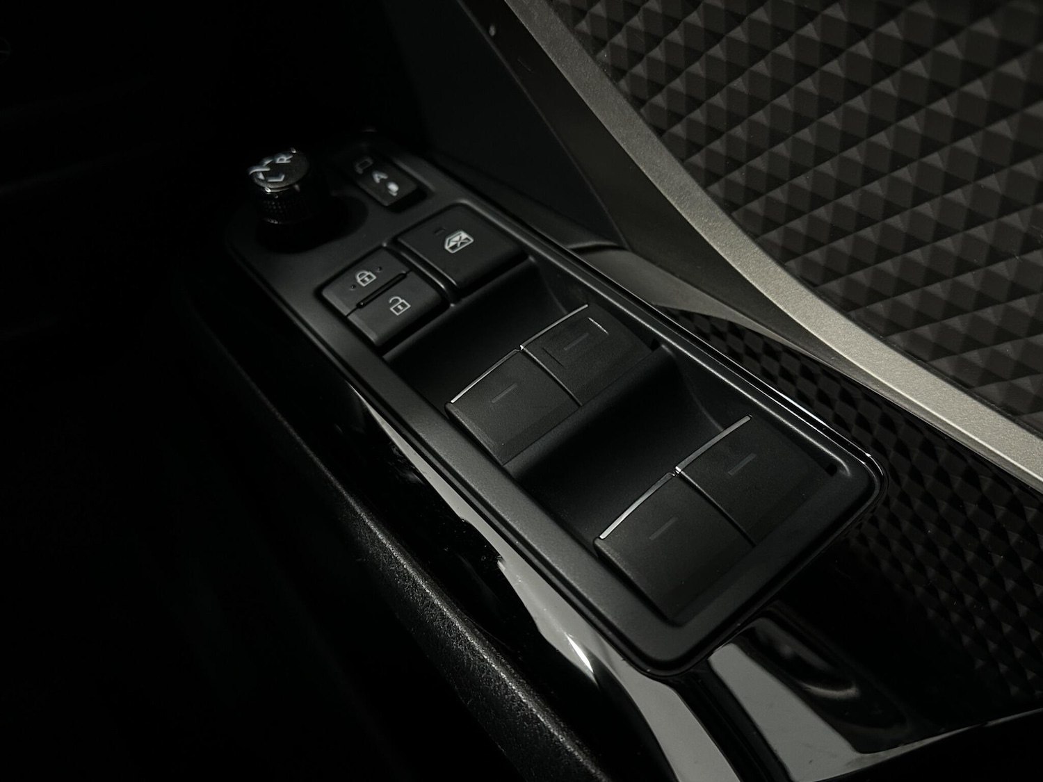 Used Toyota C-HR 2021 for sale - 78047439: Photo 20