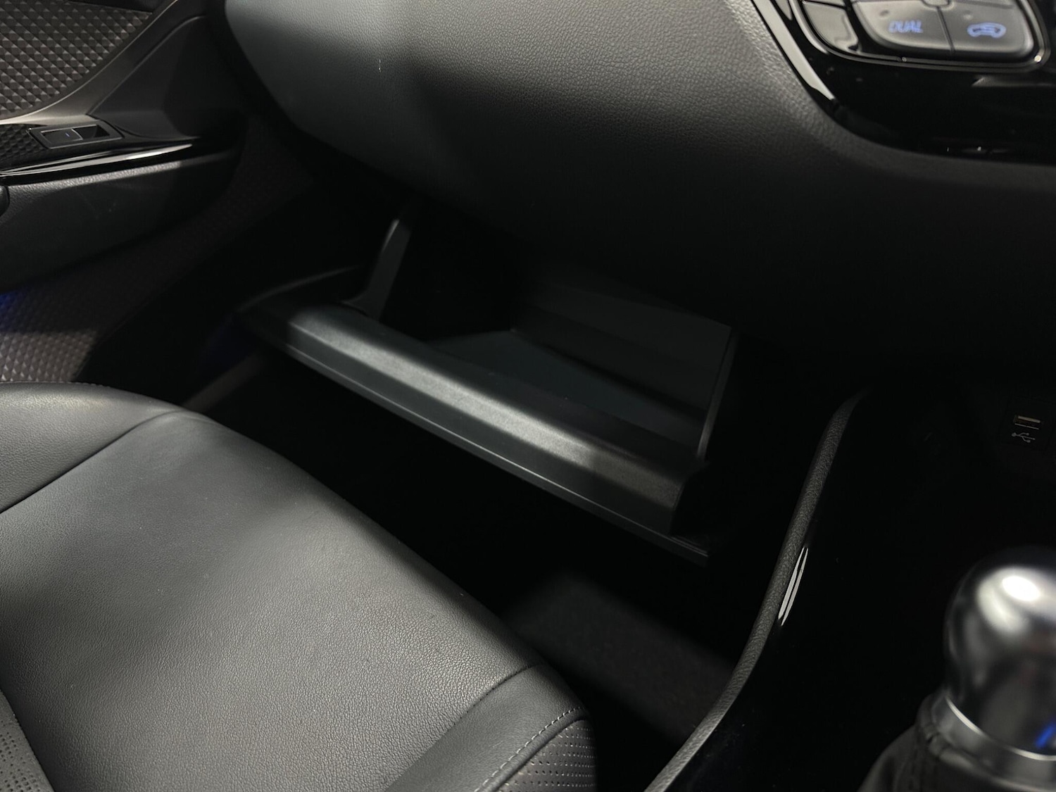 Used Toyota C-HR 2021 for sale - 78047439: Photo 28