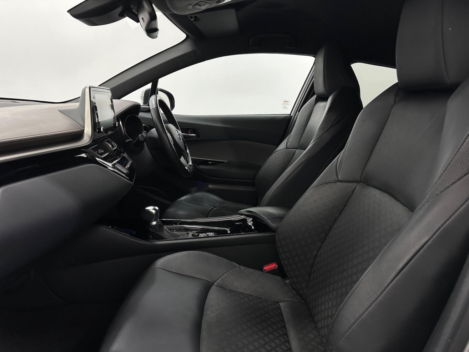 Used Toyota C-HR 2021 for sale - 78047439: Photo 35