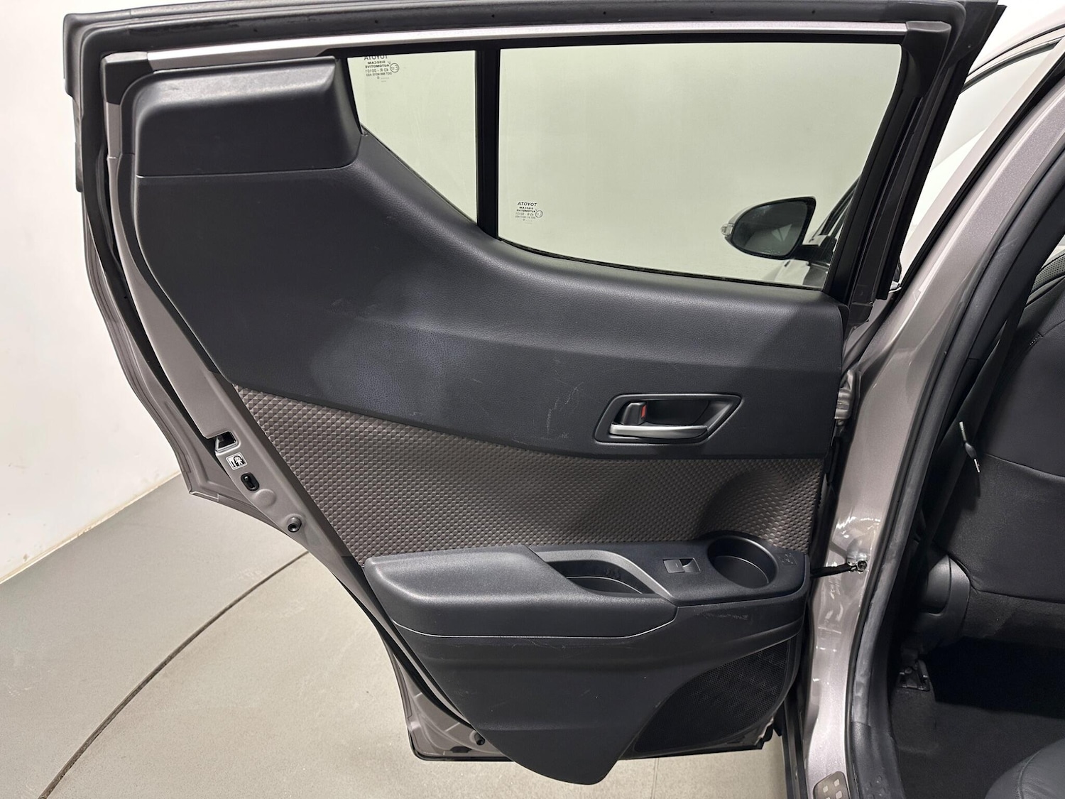 Used Toyota C-HR 2021 for sale - 78047439: Photo 40