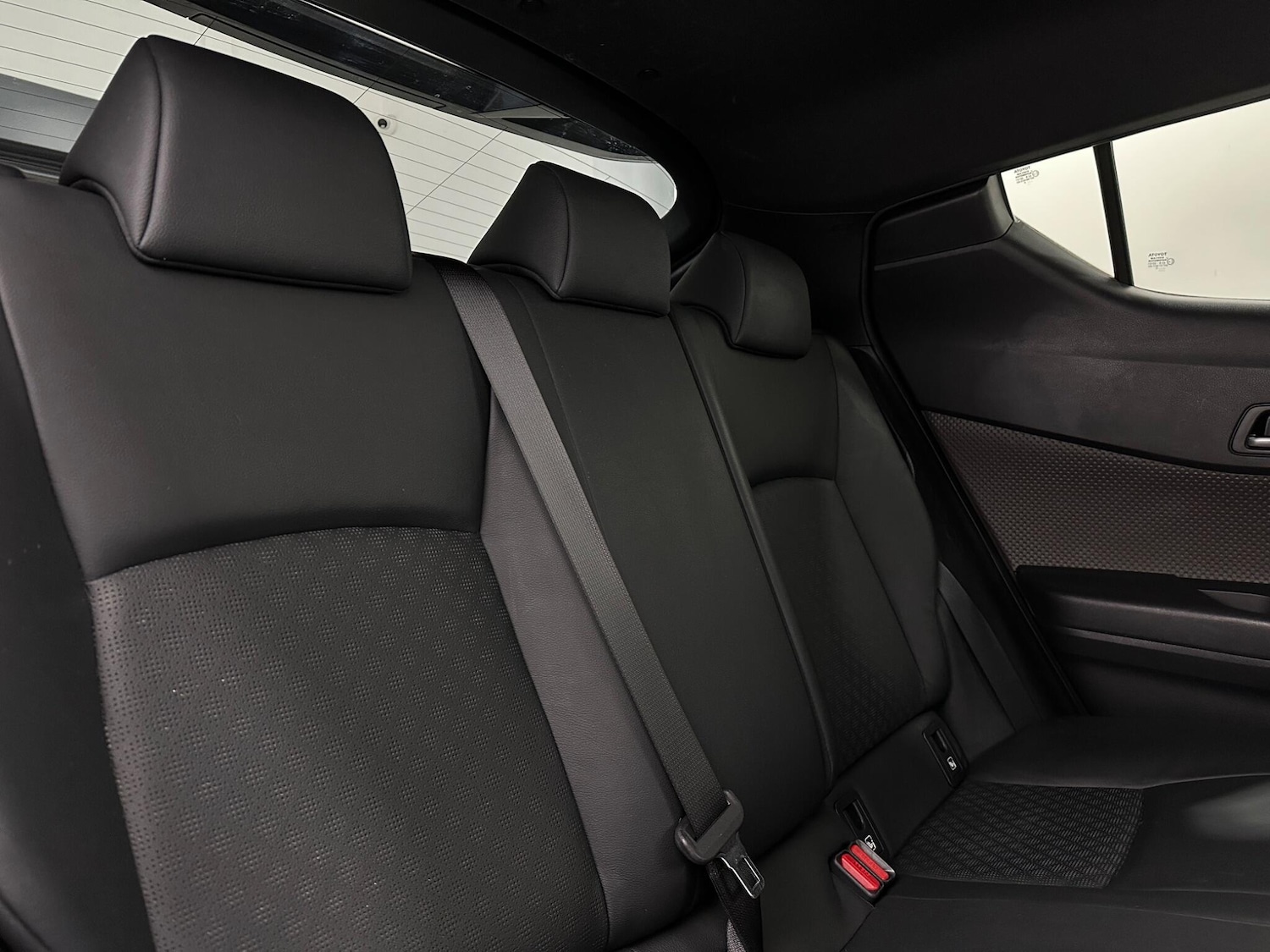 Used Toyota C-HR 2021 for sale - 78047439: Photo 42