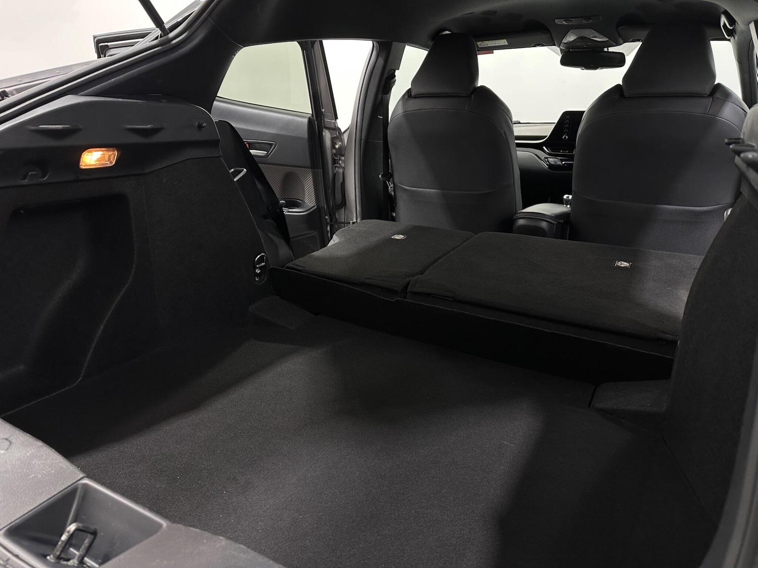 Used Toyota C-HR 2021 for sale - 78047439: Photo 45