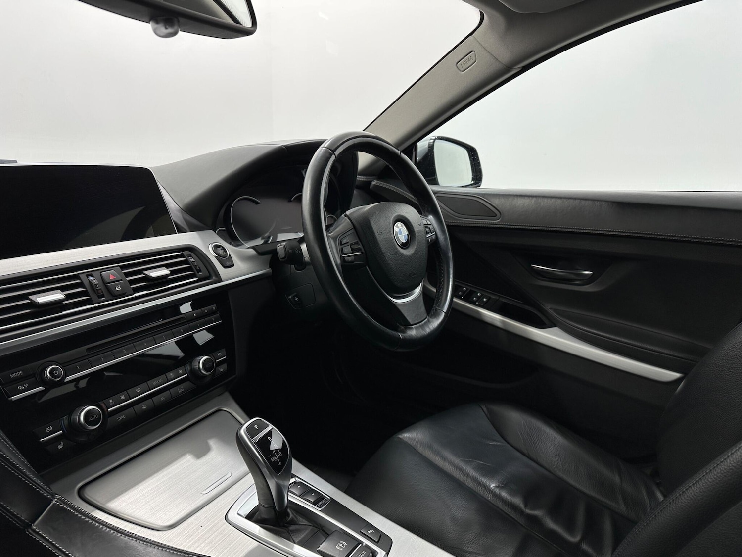Used BMW 6 Series 2017 for sale - 76878989: Photo 30