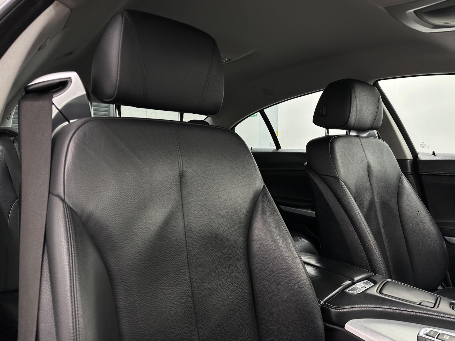 Used BMW 6 Series 2017 for sale - 76878989: Photo 32