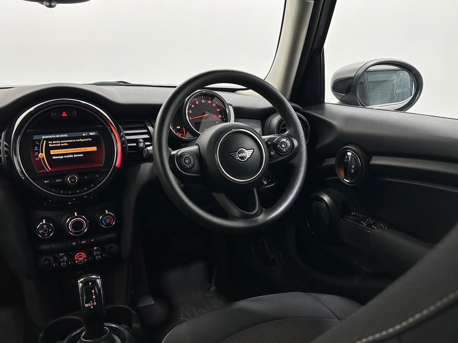 Used MINI Hatch 2019 for sale - 76878554: Photo 11