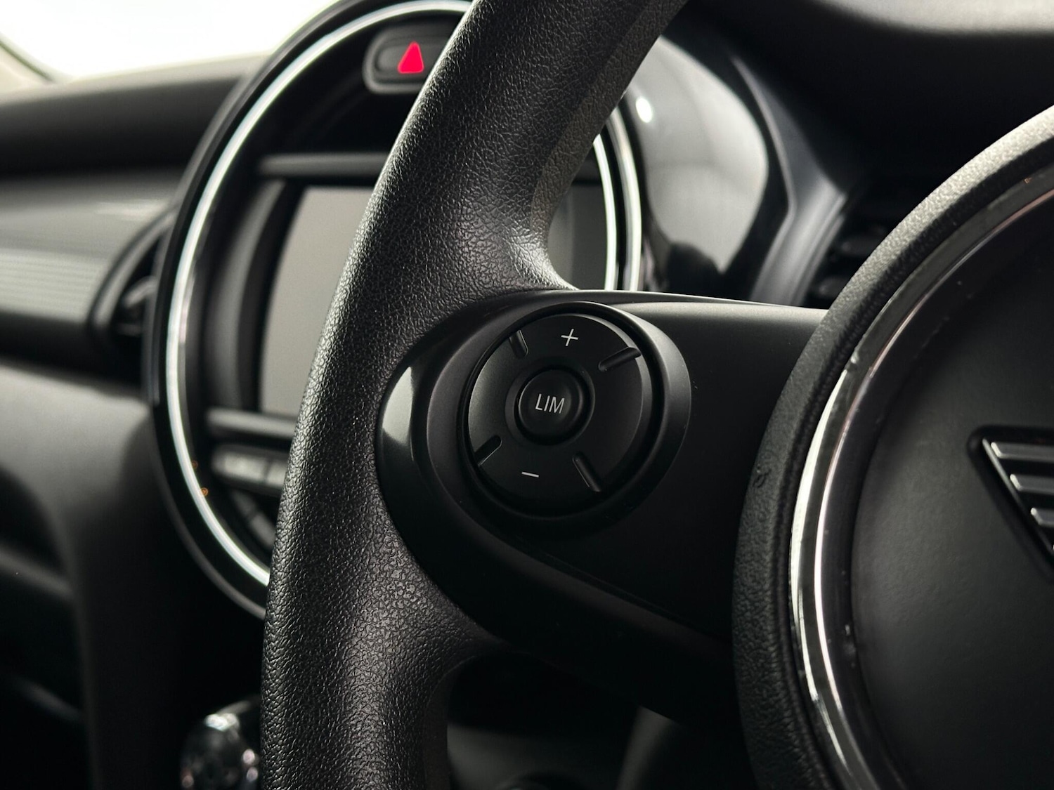 Used MINI Hatch 2019 for sale - 76878554: Photo 14