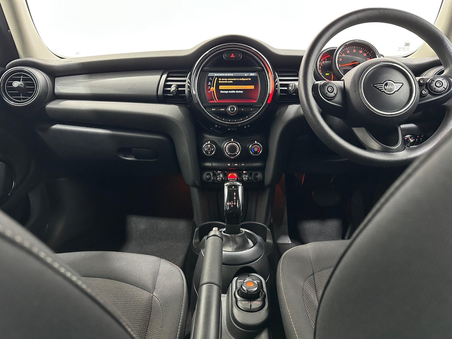 Used MINI Hatch 2019 for sale - 76878554: Photo 19