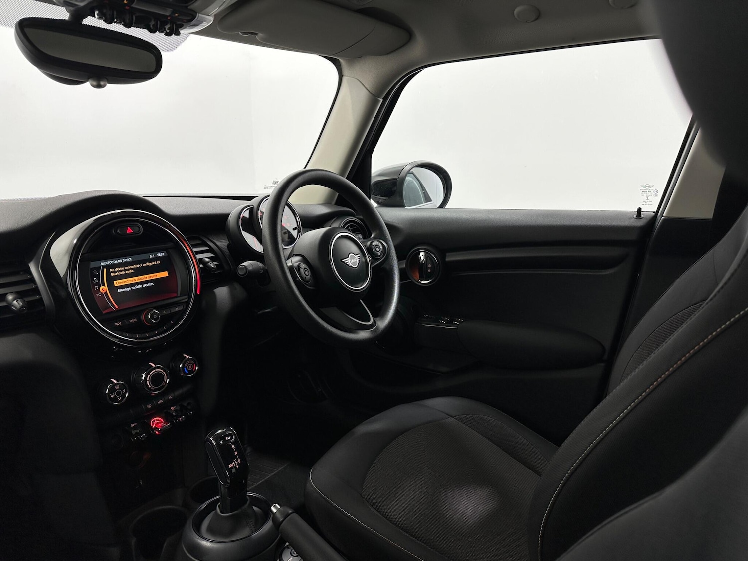 Used MINI Hatch 2019 for sale - 76878554: Photo 26