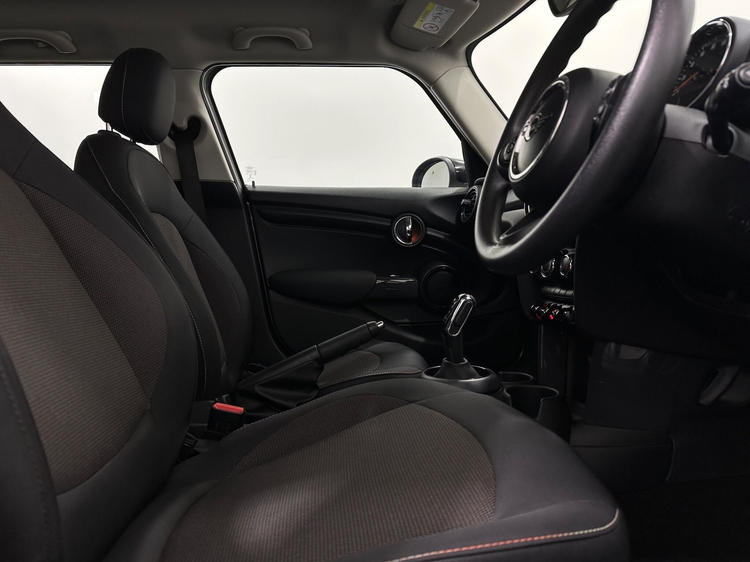 Used MINI Hatch 2019 for sale - 76878554: Photo 27