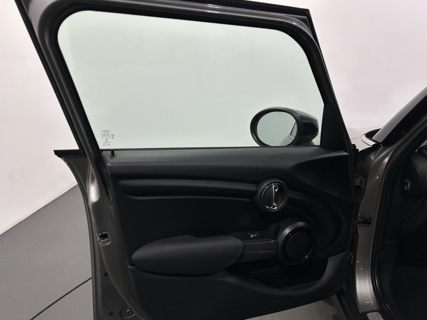 Used MINI Hatch 2019 for sale - 76878554: Photo 34