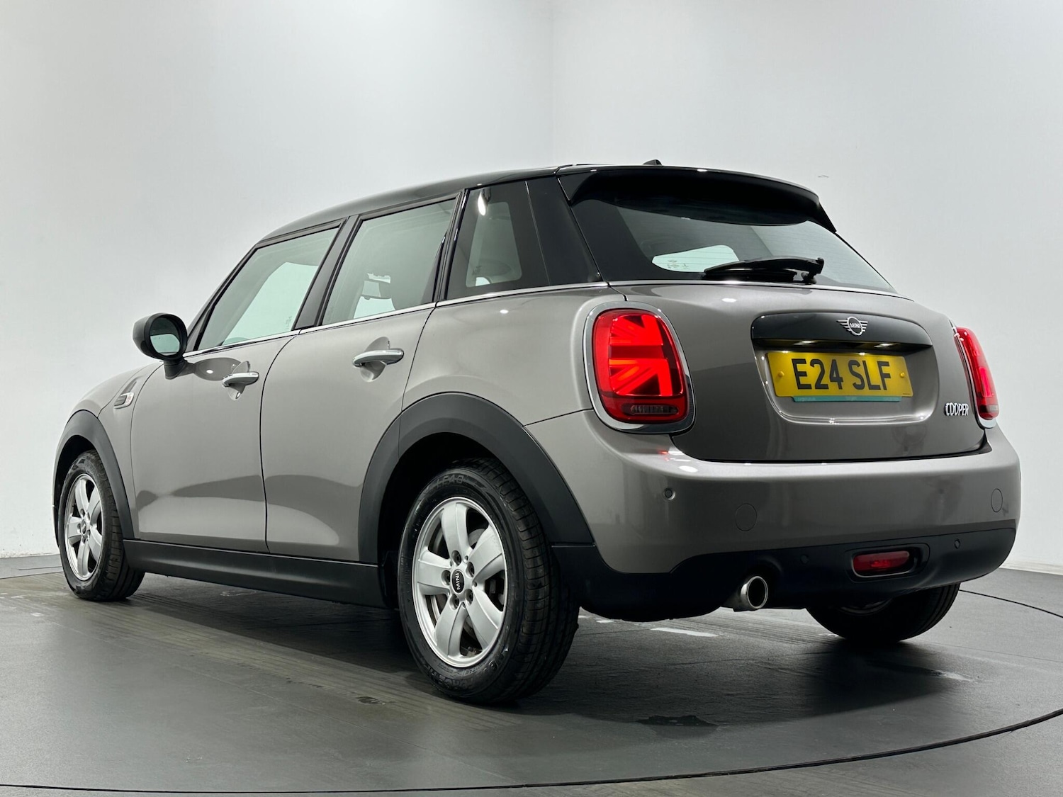 Used MINI Hatch 2019 for sale - 76878554: Photo 45