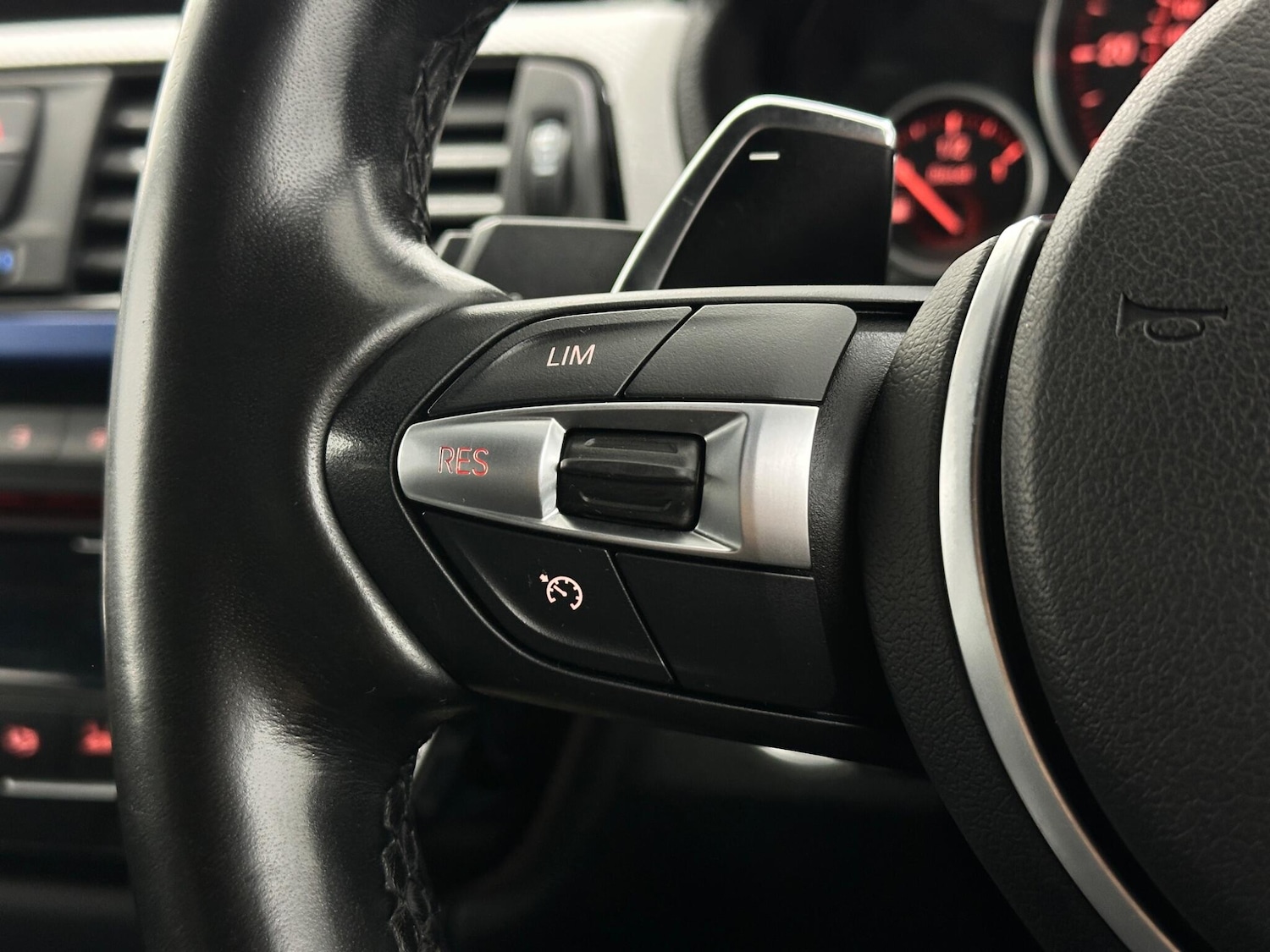 Used BMW 3 Series 2017 for sale - 77723872: Photo 14