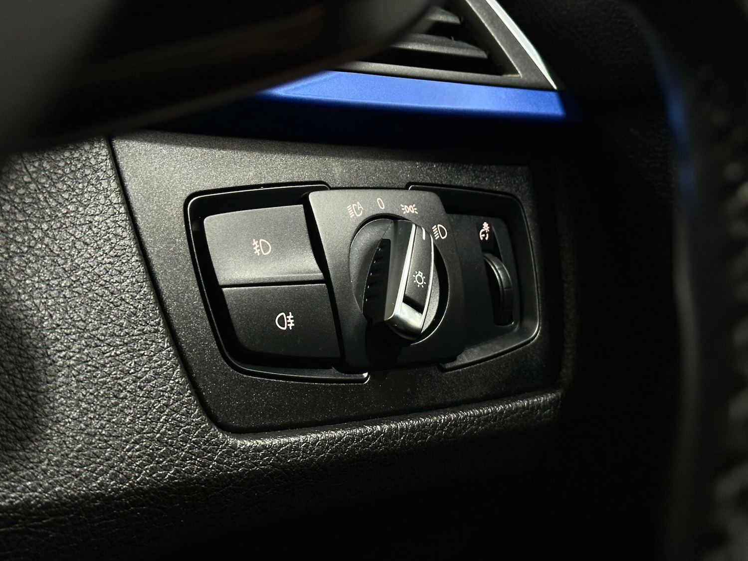 Used BMW 3 Series 2017 for sale - 77723872: Photo 17