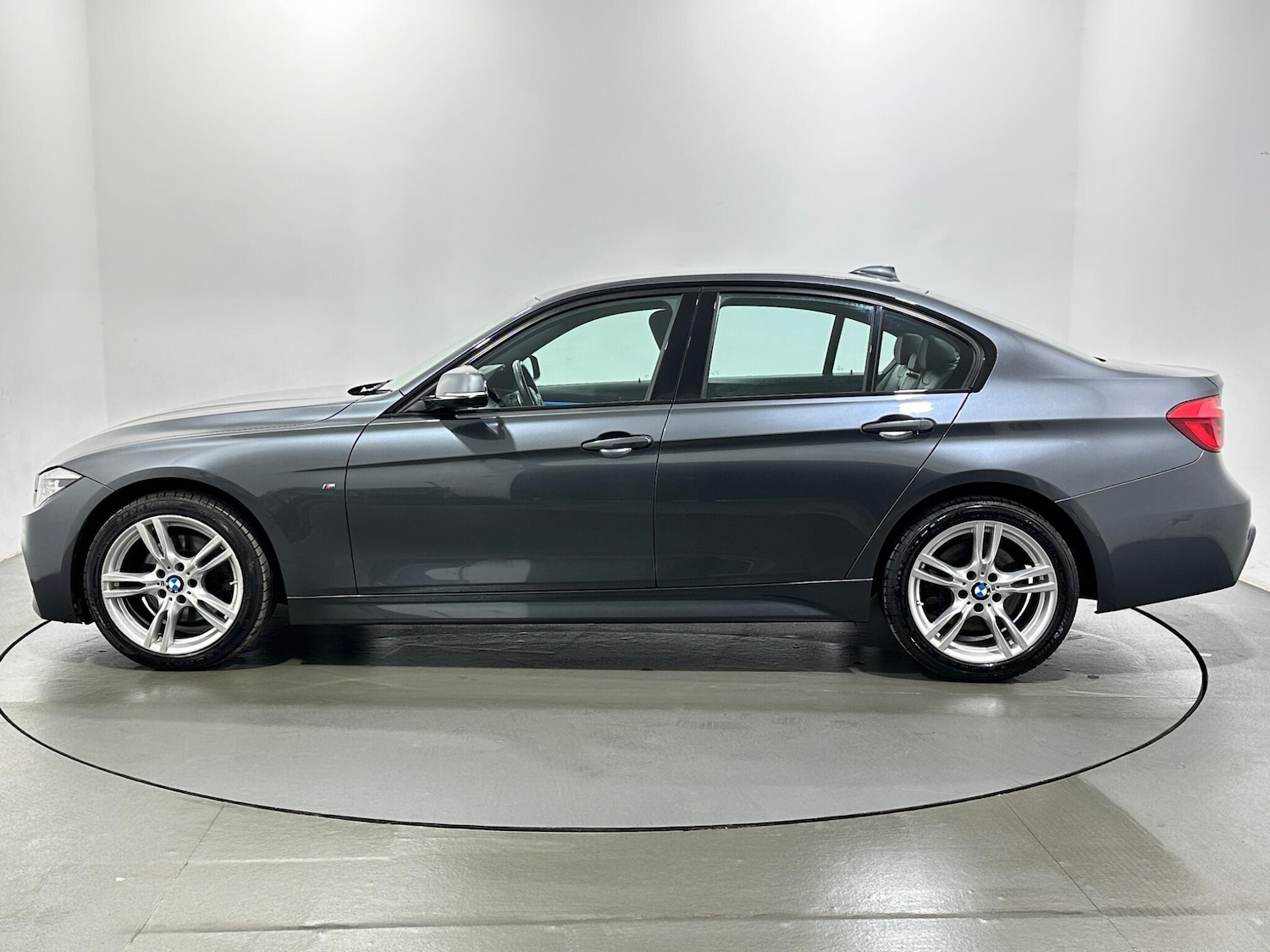 Used BMW 3 Series 2017 for sale - 77723872: Photo 5