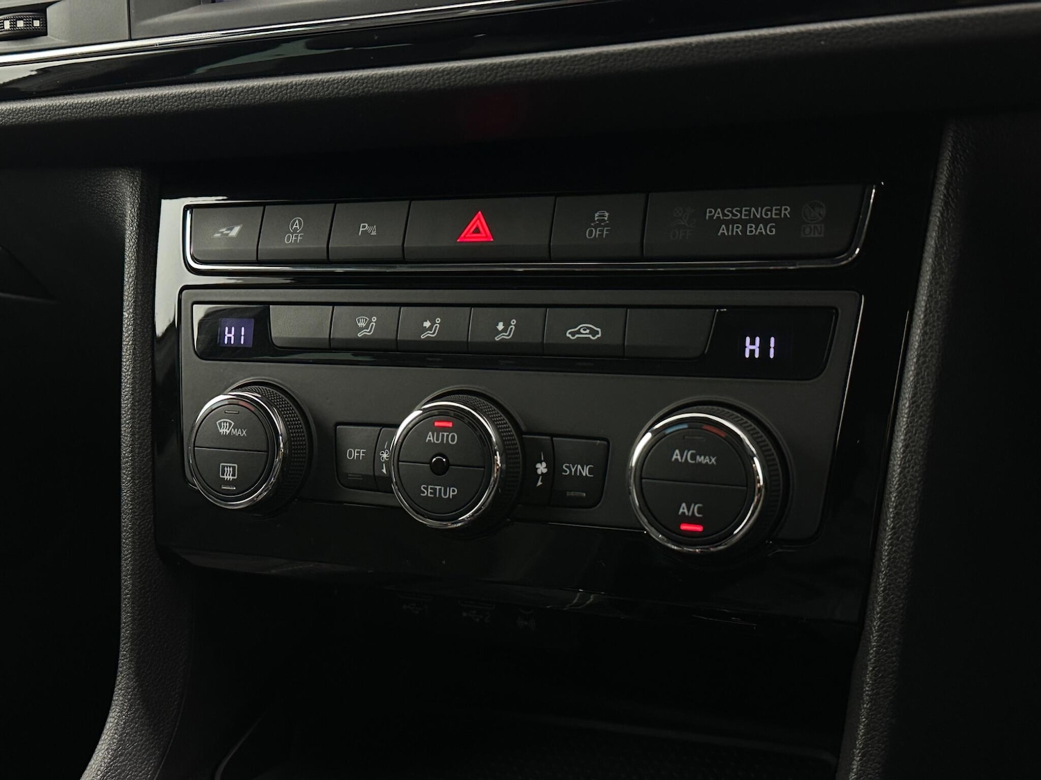 Used SEAT Leon 2018 for sale - 77909497: Photo 21