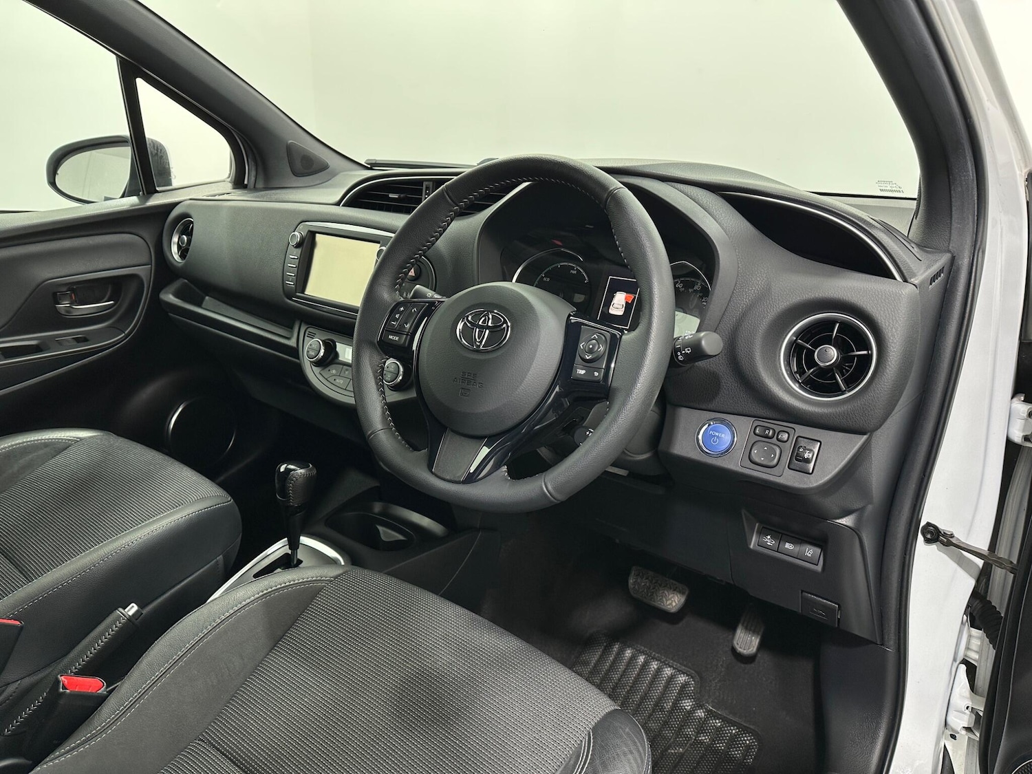 Used Toyota Yaris 2019 for sale - 77358486: Photo 10