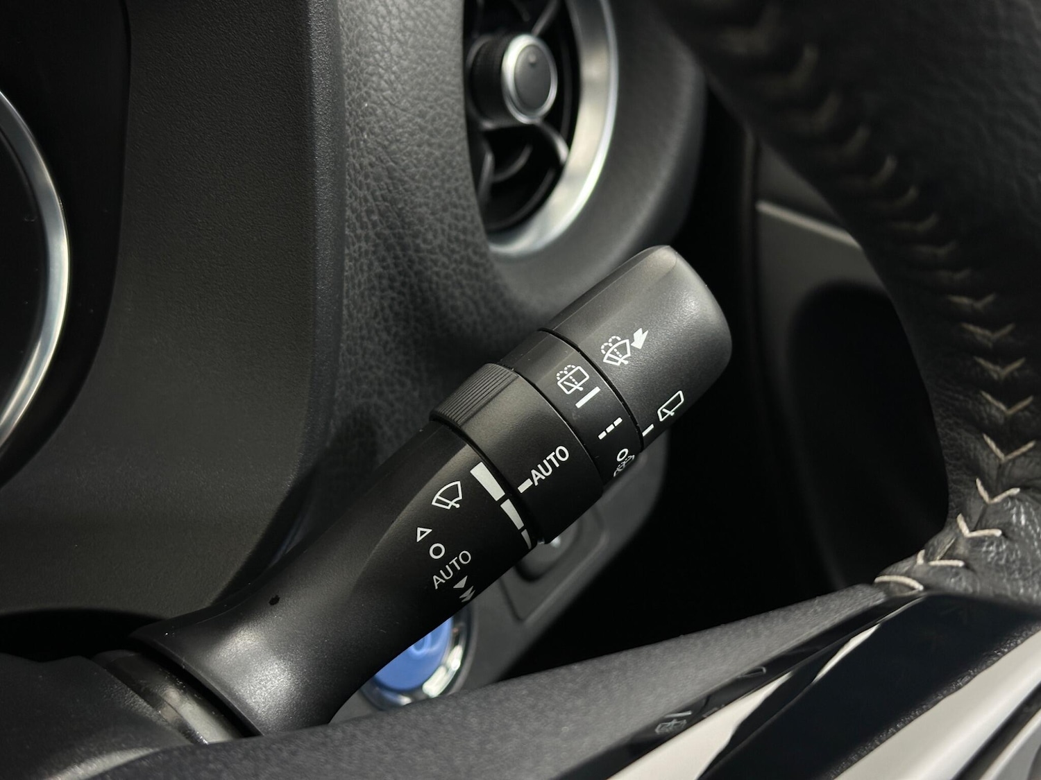 Used Toyota Yaris 2019 for sale - 77358486: Photo 17