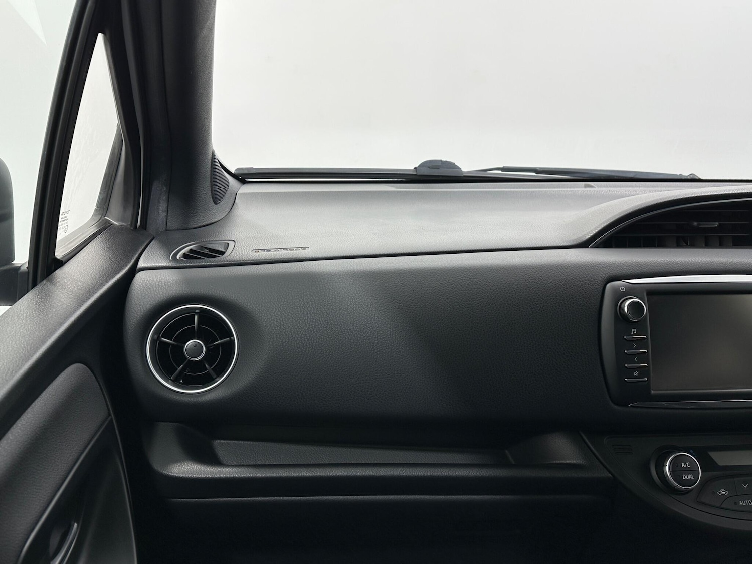 Used Toyota Yaris 2019 for sale - 77358486: Photo 27