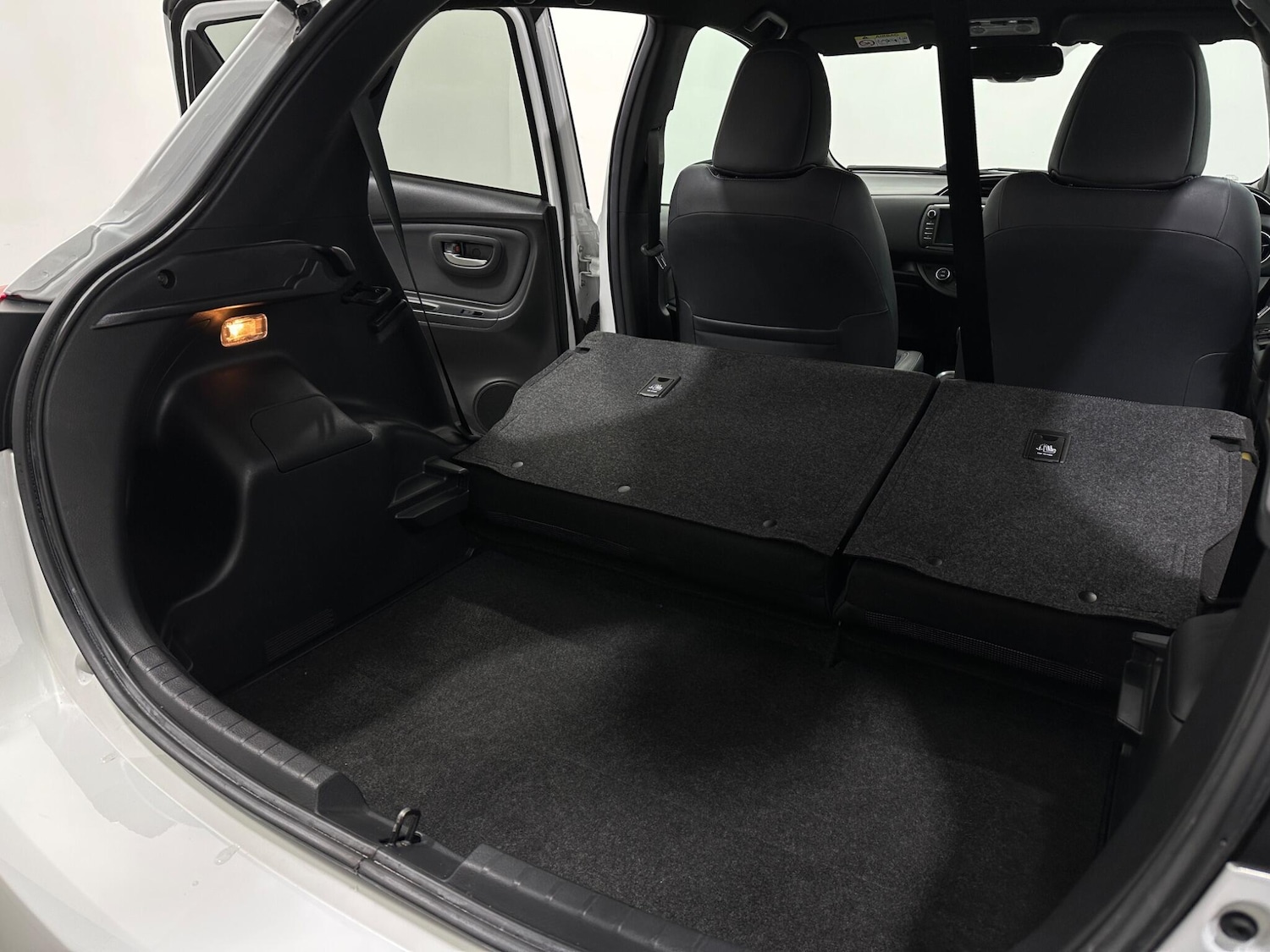 Used Toyota Yaris 2019 for sale - 77358486: Photo 39