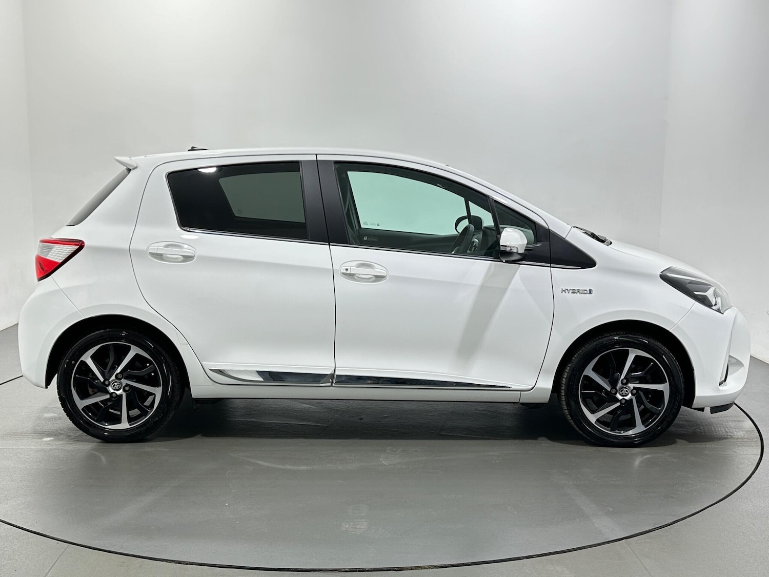 Used Toyota Yaris 2019 for sale - 77358486: Photo 9